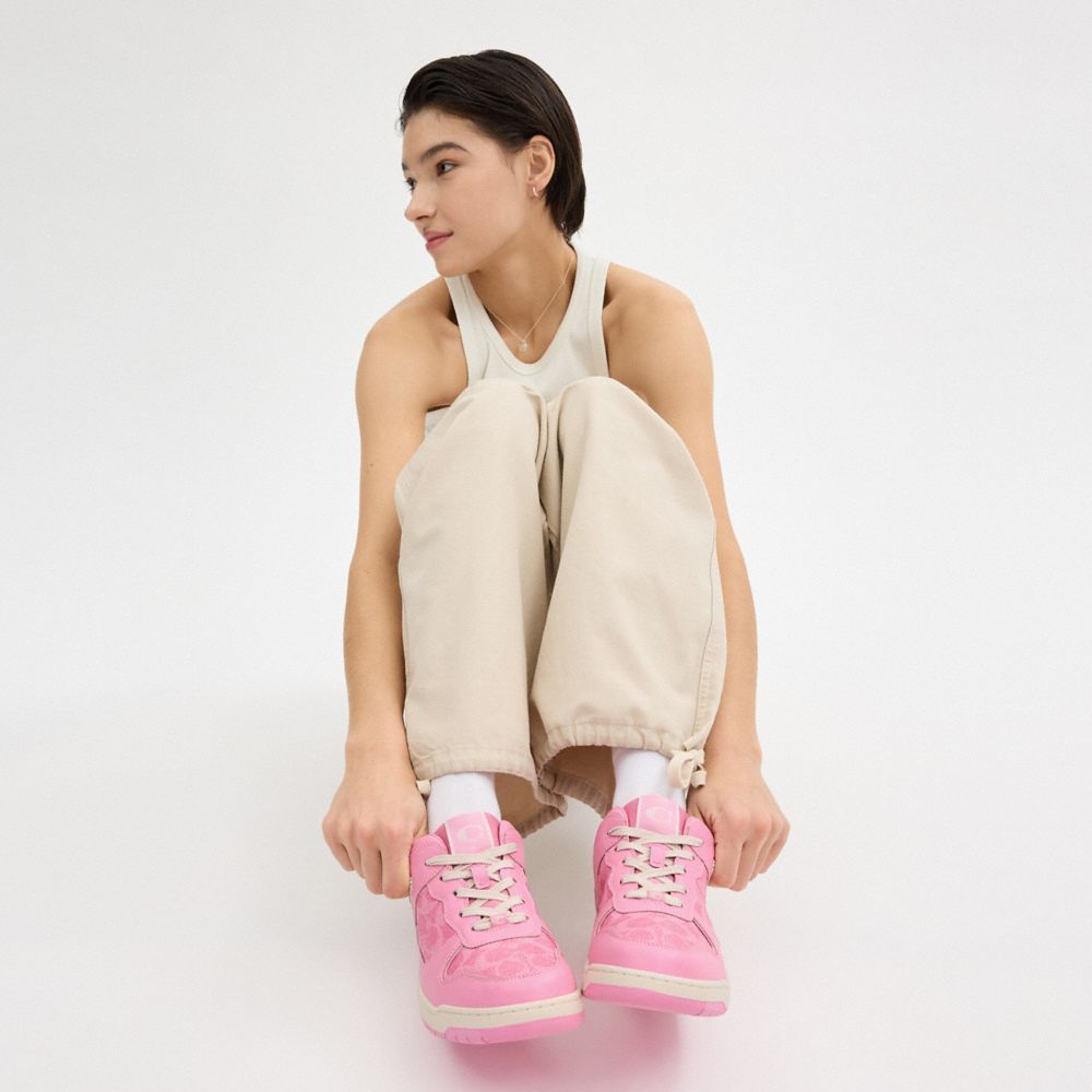 Coach C201 Low Top Sneaker In Signature Canvas Vivid Pink | 291-FEYOCD