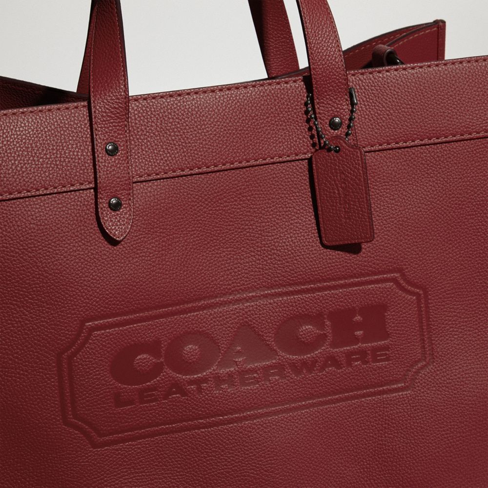 Coach Field Tote Bag 40 With Badge Ruby Red | 379-PGXIBQ