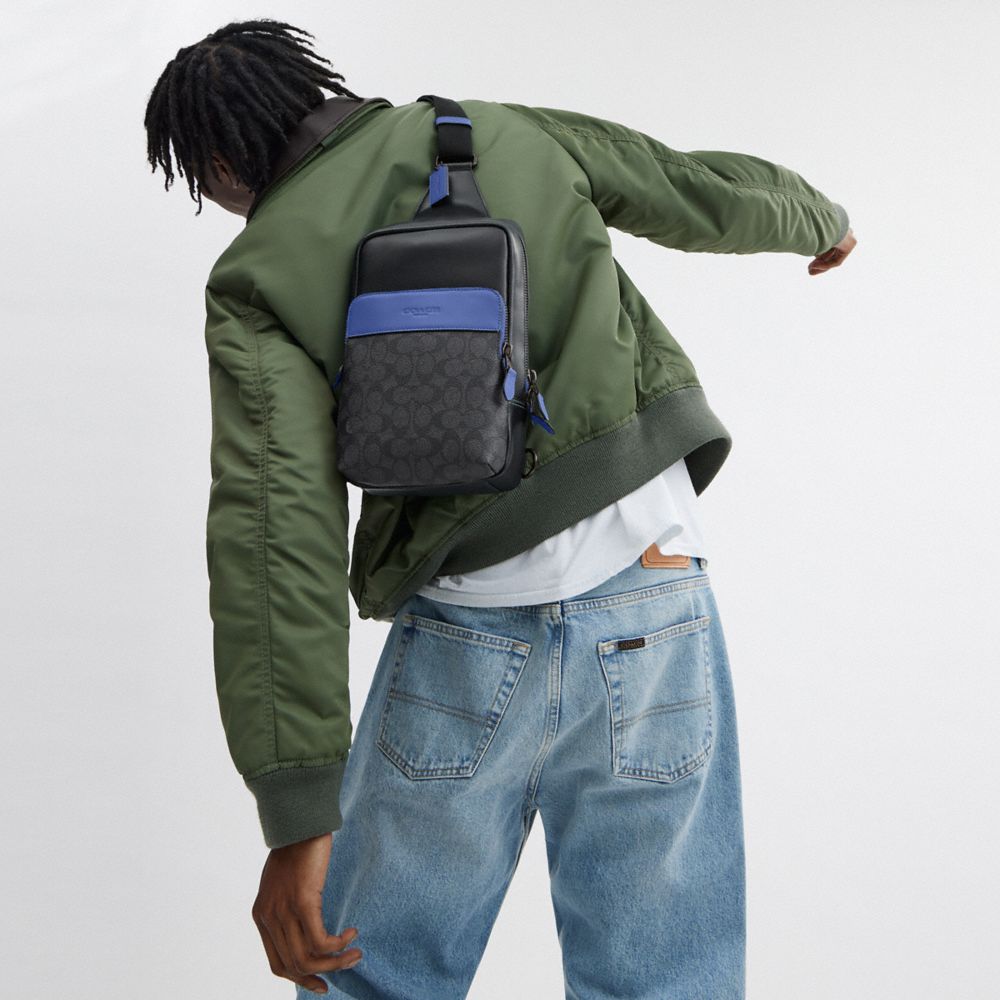 Coach Gotham Pack In Signature Canvas Charcoal/Blueberry | 803-SEVMLD