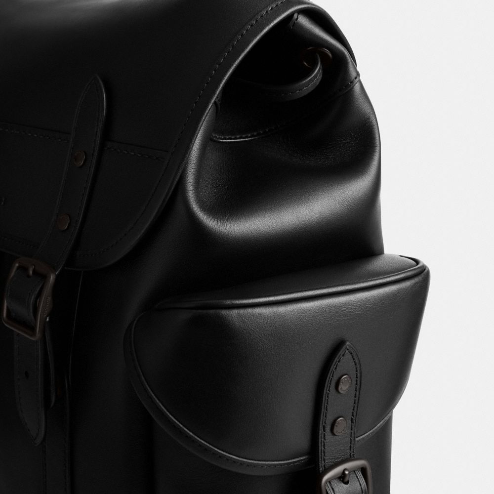 Coach Hitch Backpack Glovetanned Leather/Black | 413-PXDKOY