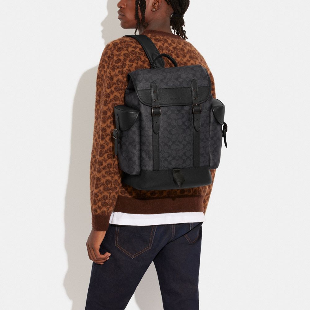 Coach Hitch Backpack In Signature Canvas Canvas/Charcoal | 369-HVLZXA