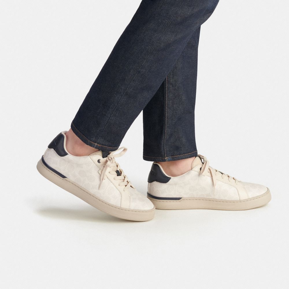 Coach Lowline Low Top Sneaker In Signature Canvas Chalk Cobalt | 681-CHXNKY