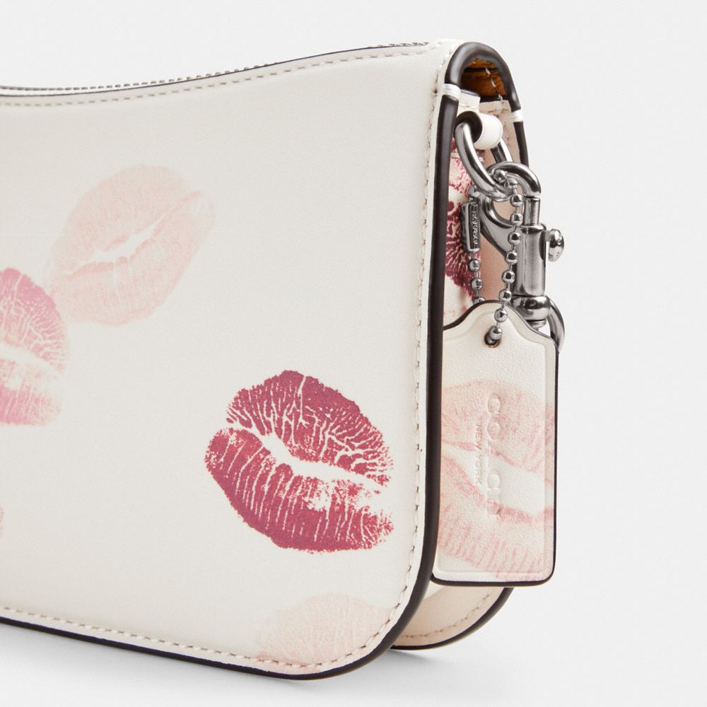 Coach Penn Shoulder Bag With Lip Print Silver/Chalk Multi | 053-AWJECL