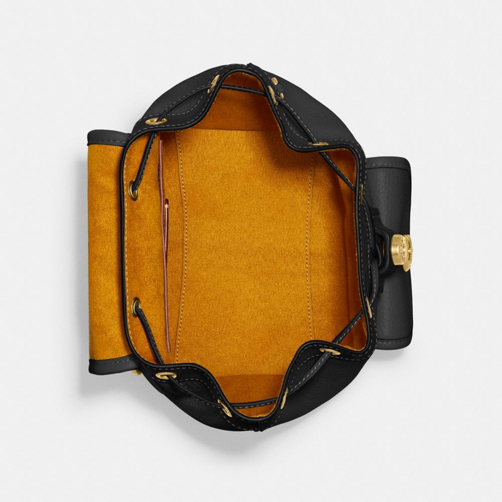 Coach Riya Backpack 21 Glovetanned Leather/Brass/Black | 725-RECPFU